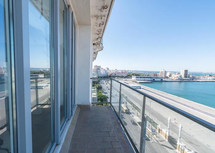 Phoenix Luxury Loft * קדיז